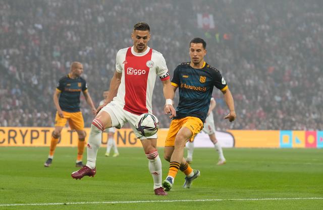 波尔图打破进球荒，阿贾克斯球迷集体高唱助威的简单介绍